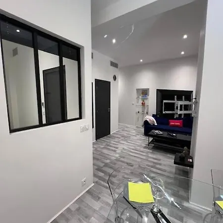 T2 A 2 Pas Du Port Apartment *